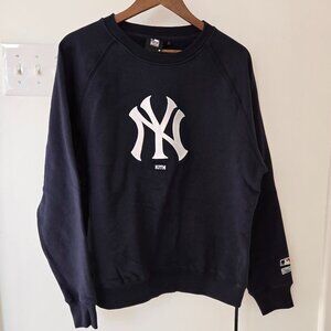 Yankees Sweatshirt- Men's Medium NWT